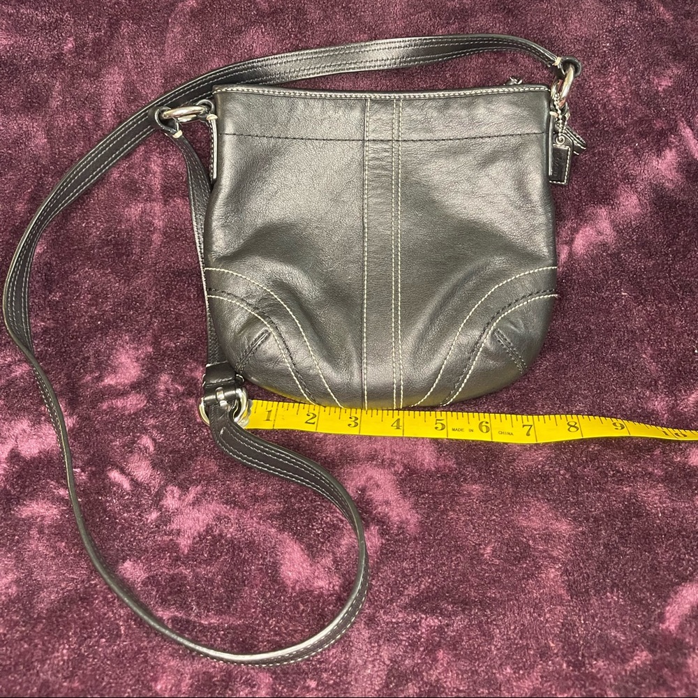 Coach Leather Crossbody Sling-pack